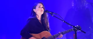 Återvänder till Uppsala – ensam med en gitarr
