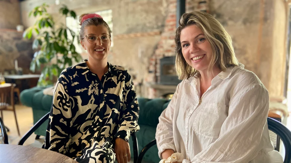 Ebba Bauer Zetterblom och Zabina Traneskog driver Bruksholmen tillsammans med sina partners i livet, Robin Helgedal och Mikael Lindgren. 