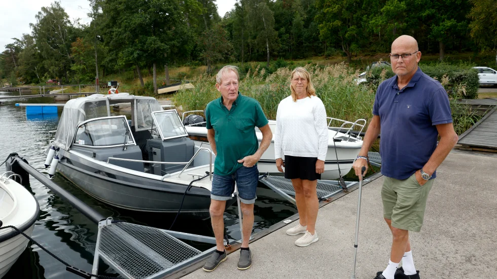 Leif Lagerqvist, Agneta Lagerqvist och Joakim Jonsson är trötta på stölderna av båtmotorer.