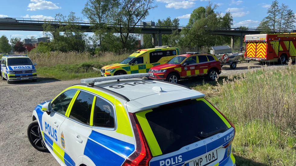 Räddningstjänst, polis och ambulans kallades till Eskilstunaån vid Västerleden med anledning av en drunkning.