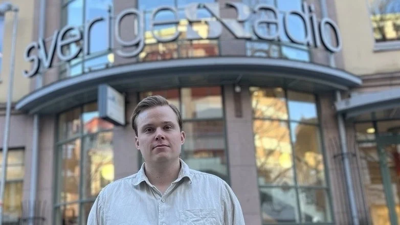 Hugo Miller, ordförande i SJF-klubben på P4 Uppland, är nöjd med att det inte blir några uppsägningar till följd av sparpaketet. 