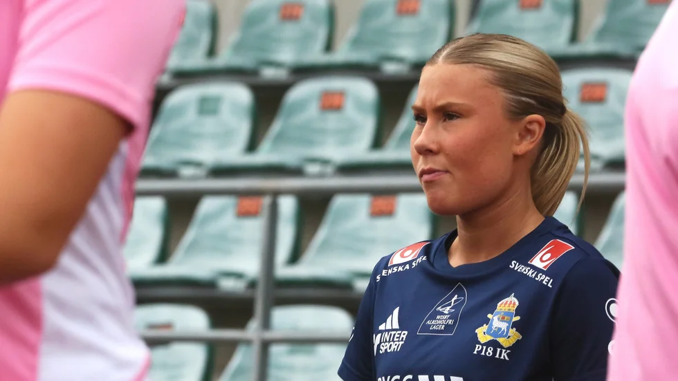 Lova Andersson flyttar till Sandviken. 
