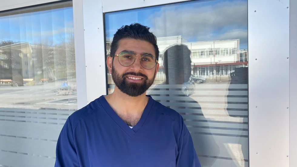 Ali Akbar valde att utbilda sig och starta eget. Nu är han diplomerad fotvårdare efter att ha gått en utbildning på Harmoniqa utbildningscenter i Kalmar.