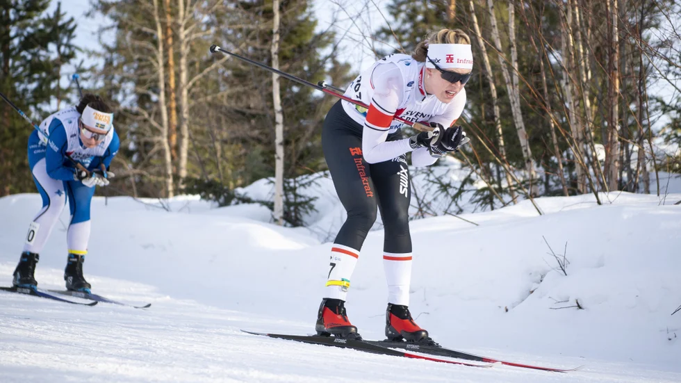 Julia Löfström i en tävling i Åsarna i februari