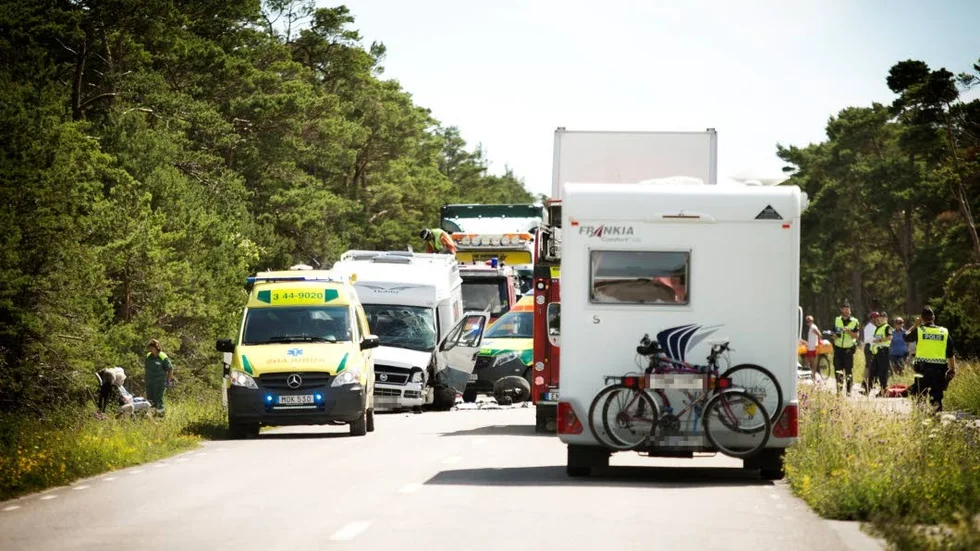 Den 4 juli kolliderade en personbil och en husbil i Tofta.