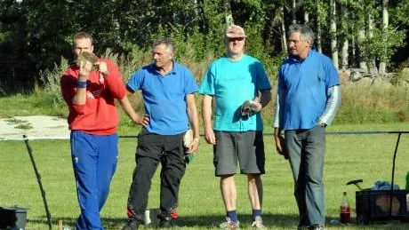 Bäl bäst. Bäl med Evert Olsson, Bernt Bison Nilsson och Rune Olsson slog ut Berne Appelqvist och övriga i Hablingbo i semin och fann sedan finalen över Östergarn.Foto: INGRID NORRBY