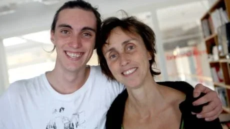 Familjefilmare. Theodor Ryan och Irene Duckert Renström, son och mamma, var med i helgens kortfilmstävling. De spelade in, klippte och gjorde klart en film på 24 timmar.  Kul att göra något ihop, konstaterar de.
