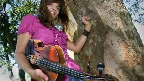 Theresa Andersson.