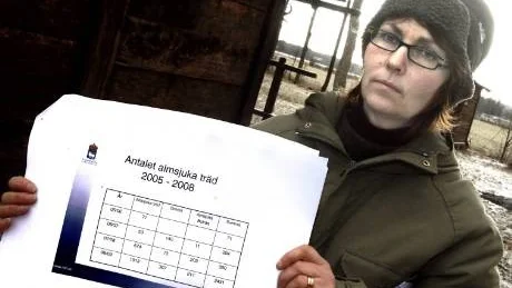 Över 2 000 smittade almar har redan avverkats och bränts, berättar Inga-Lena Östbrant.
