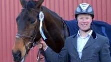 Vinnare. Fredrik Bogren med hästen Tristen tog hem segern i "Vintertäcket" i helgen.Foto: INGRID NORRBY.