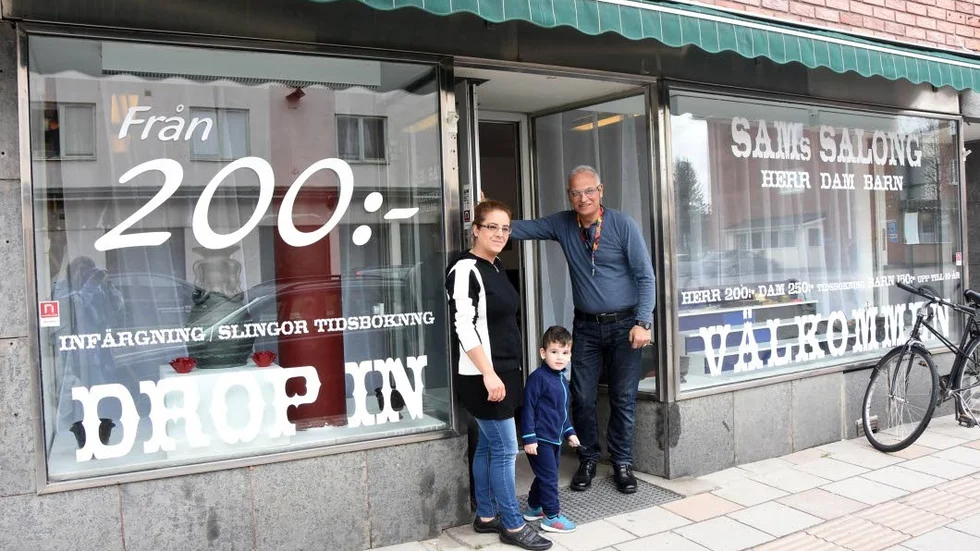 FRISÖRER. Både Lenda och Samer Wessi är frisörer. Samer är mycket glad att nu kunna jobba. Tanken är att Lenda ska jobba deltid så länge Karam är liten.