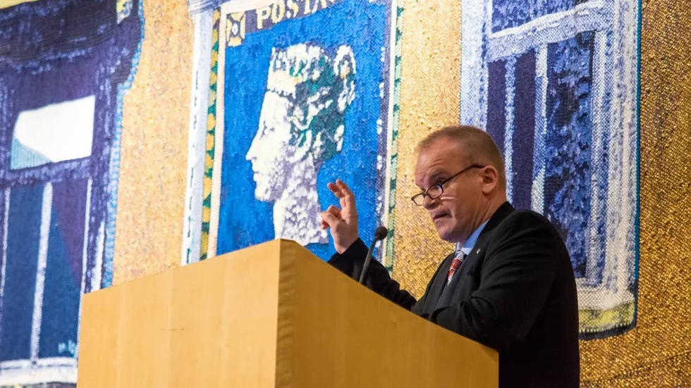 Kritisk. Lars-Åke Mukka (C) ville belysa problemen kring ambulansbemanningen i Kiruna kommun, där en enda ambulans täcker hela östra kommunen.