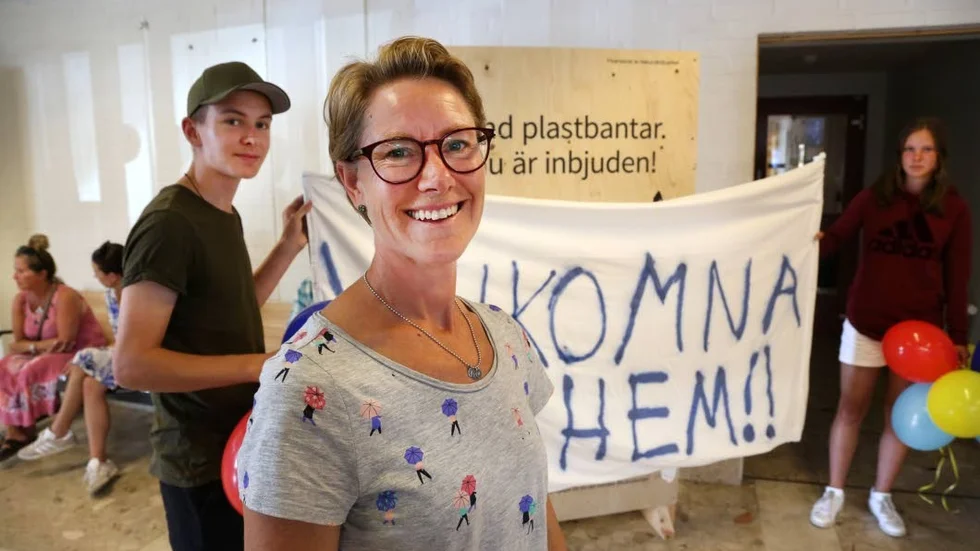Lisa Rådenman flyger inte, men välkomnade i onsdags barnens vän som bott i Australien 10 månader.