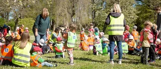 Lekfull runda mot medaljer och picknick i solen