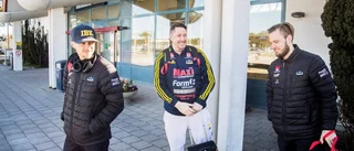 De är en seger från historisk milstolpe