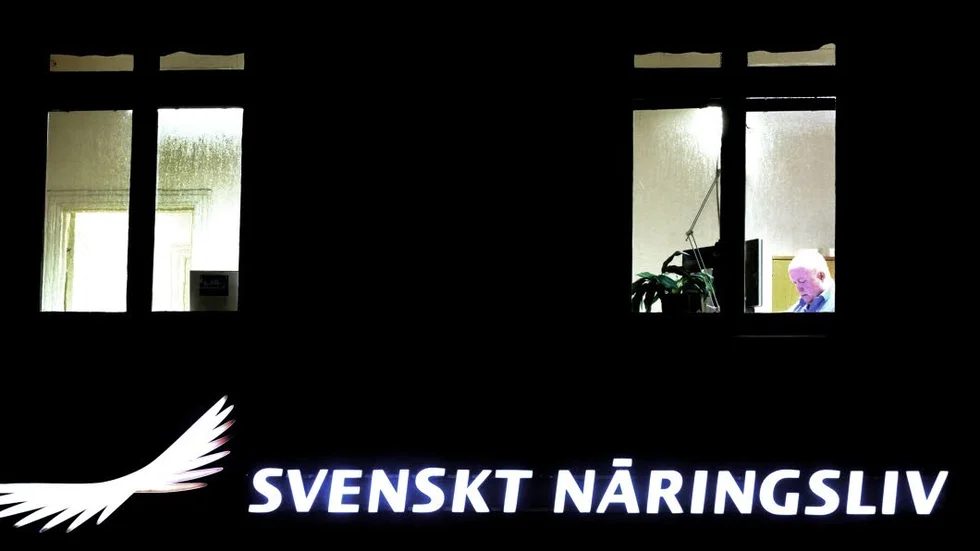 Låg andel som jobbar inom näringslivet på ön.