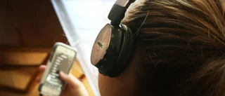 Gymnasieelever riskerar hörseln