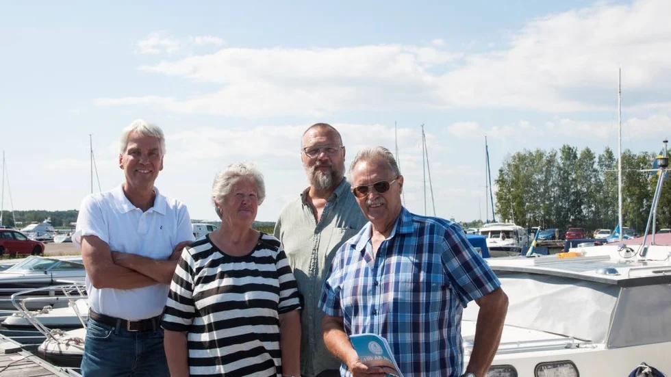 Göran Ekblom, kassör, Kristina Åbrink, medlem sedan 1982, Torleif Lundsten, sekreterare, Kenneth Åbrink, ordförande.