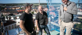 Svindlande höjder när kyrktornet renoveras