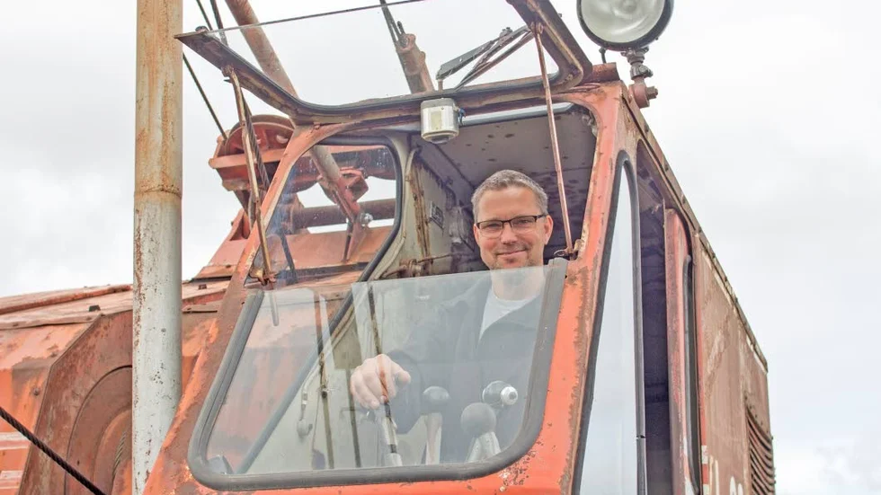 Rickard Pettersson hoppas det kommer mycket folk till Trollåsen när Svenska motorklubben Vingåker arrangerar veteranmaskintrfäff för andra året i rad.