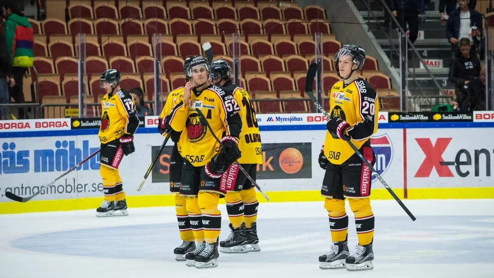 Deppigt. Luleå Hockey förlorade hemma mot regerande mästaren HV71.