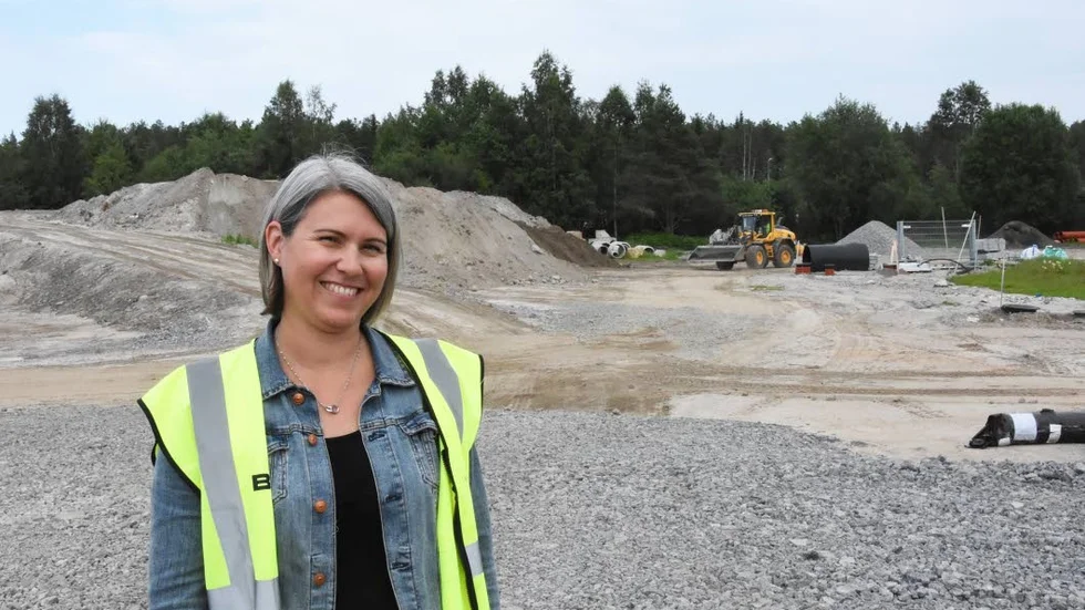 Kronandalen börjar sakteliga att ta form. ”Det är kanske svårt att föreställa sig hur det kommer bli nu när det bara är en grushög, men här ska Kronandalens torg ligga”, säger Luleå kommuns planchef Annelie Granljung.