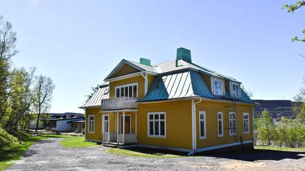 Gamla platsen. Här har huset stått sedan 1906, men nu börjar en ny era för Länsmansbostaden på ny adress.
