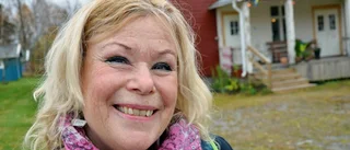 Hennes mission är att måla Bibelns kvinnor