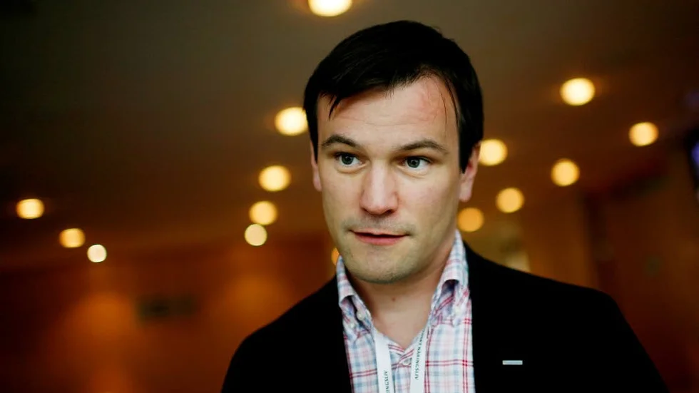 Gustaf Hoffstedt (M) kallar Budgetpropositionen för ett bakslag.