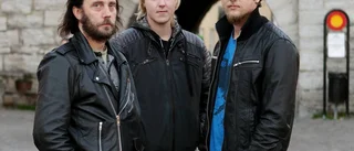Övade "skarpt" på rockband