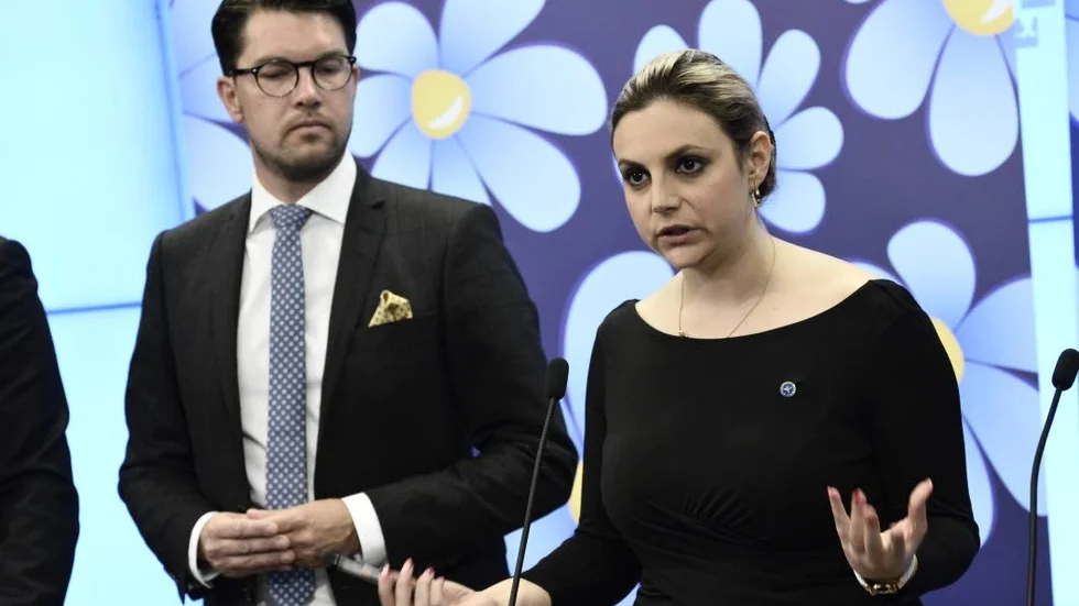 Skribenten Ylva Liljeholm anser att Sverigedemokraternas Paula Bielers tweet var ovärdigt en riksdagsledamot.
