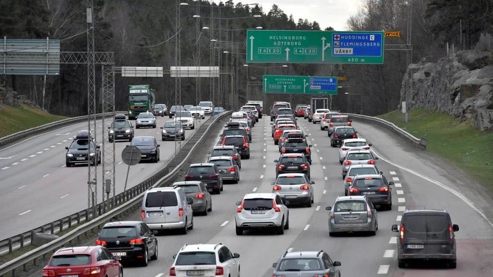 "Till den västerländska människans rättigheter hör att få köra sin egen bil när, var och så fort hen vill. Klimatoron handlar om flyget, om industrins utsläpp, om utsläpp från jordbruket".