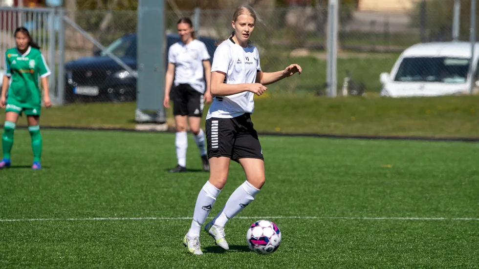 Arkivfoto. Kentys Alice Jansson gjorde ett av lagets mål i förlusten mot Degerfors med 2-6. Ebba Torgner gjorde Kentys andra. 