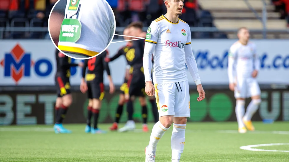 Dalkurd spelar i fjolårets tröjor med logotypen för ettan. 