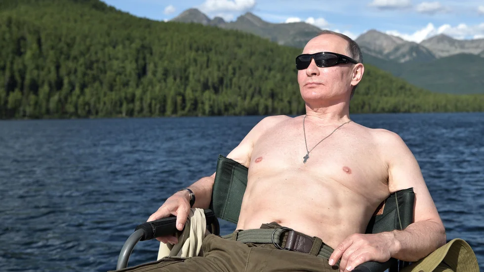 Tsar Vladimir Putin är naken. 