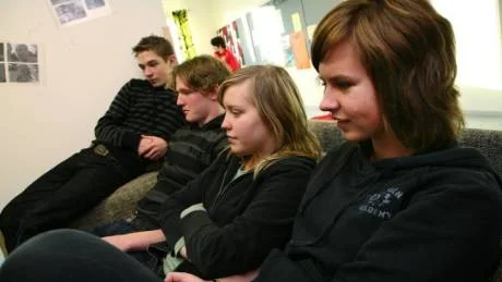 Fler nattvandrare vore bra för att stävja buslivet, tycker femtonåringarna Johan Andersson, Alex Lehrberg, Louise Tillander och Jennifer Pettersson. De trivs i Slite, men tycker det finns för lite att göra.