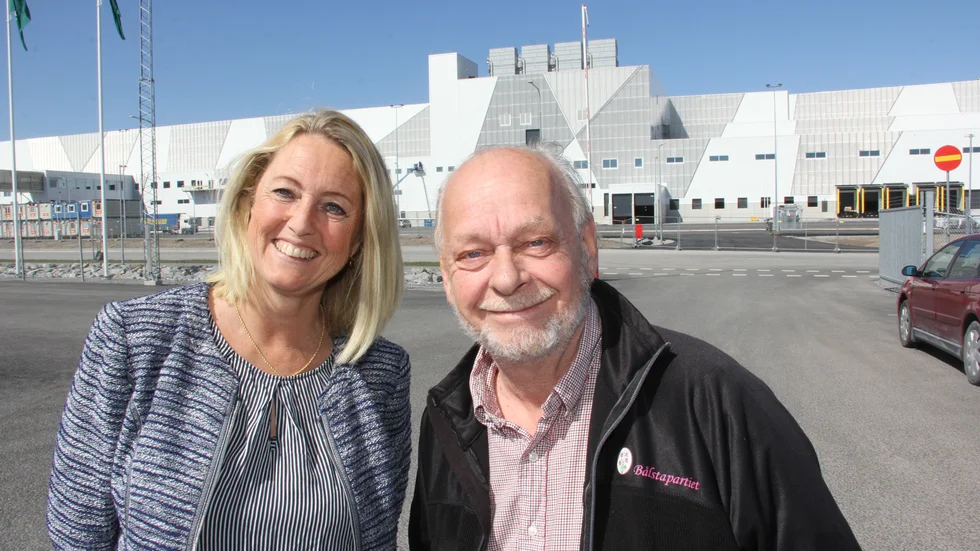 Bålstaborna Susanna Kraftelid och Owe Fröjd har gått med i det nya regionpartiet för att tillsammans med andra lokala partier jobba för de mindre kommunernas behov. "Jag brukar säga att regionpolitikerna ser Håbo som blindtarmen i länet: Det ligger där, men man vet inte vad man ska ha det till", säger Owe Fröjd, halvt på skoj, halvt på allvar.