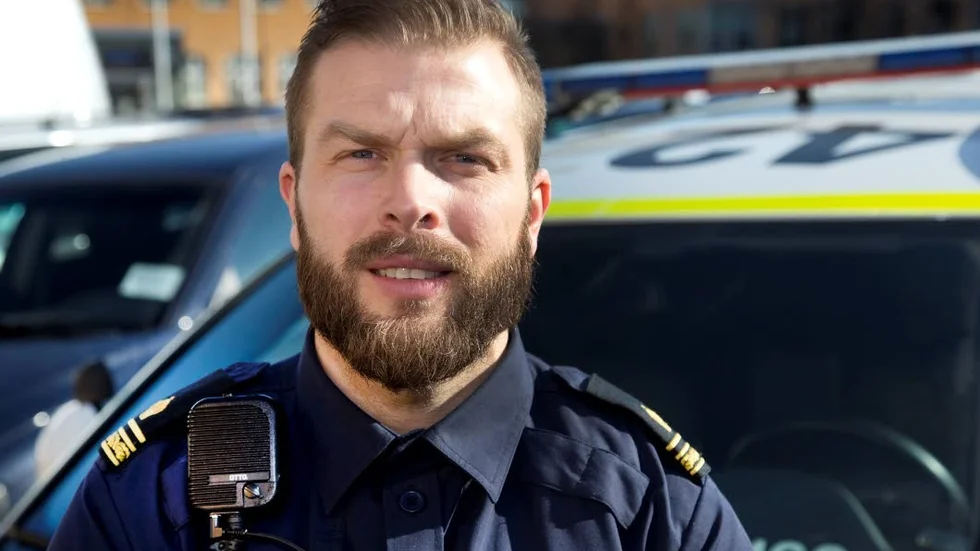 Motarbetar. Niklas Roosvall, chef för områdespolisen i Linköping, och hans personal arbetar mot narkotika bland unga.