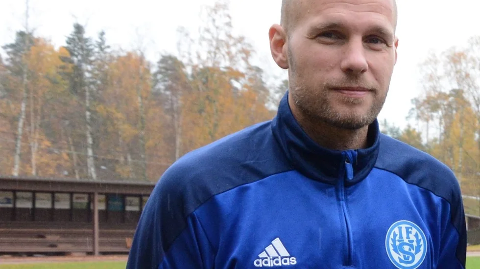 Anders Håårdh i Södra Vi Idrottsförening får Eriksstipendiet i Vimmerby, för sitt engagemang för att ge barn och unga möjlighet att ägna sig åt friidrott.