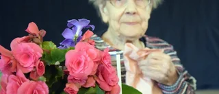 GRATTIS GÖTA SOM FYLLER 100 ÅR I DAG!