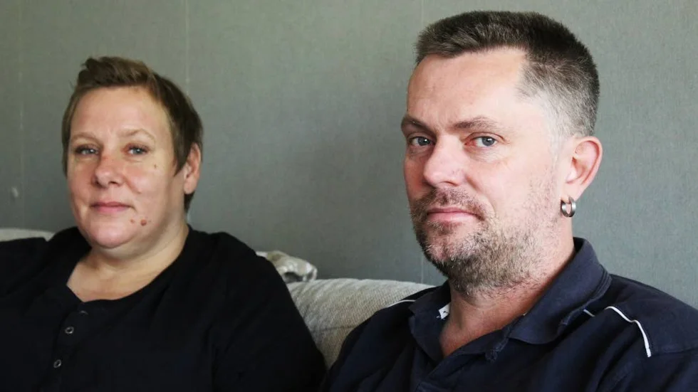 Tomt. Familjen förlorade allt i villabranden i Gunnebo. Jimmy Öhr säger att han känner sig tom och att han mest bara sovit sedan branden.
