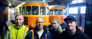 Utbildar sig för att köra rälsbuss