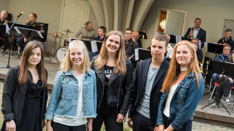 Jazz. Kimmie Fagerberg, Linnea Wignell, Alice Erlandsson, Ludvig Kärrman och Sarah Delvert.