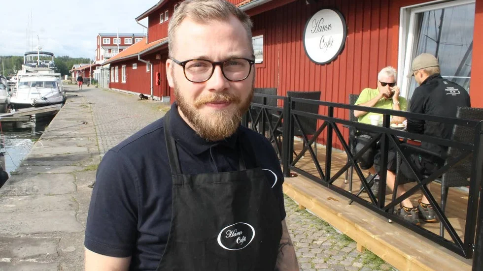 – Det här blir bra, vi börjar såhär, så bygger vi upp det under tiden, säger Tom Svedin, platschef.