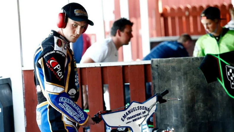 Linus Sundström kör i Vargarna nästa säsong.