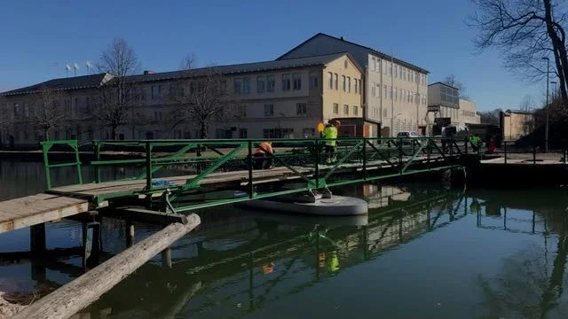 Treöresbron kom på plats på tisdagen.