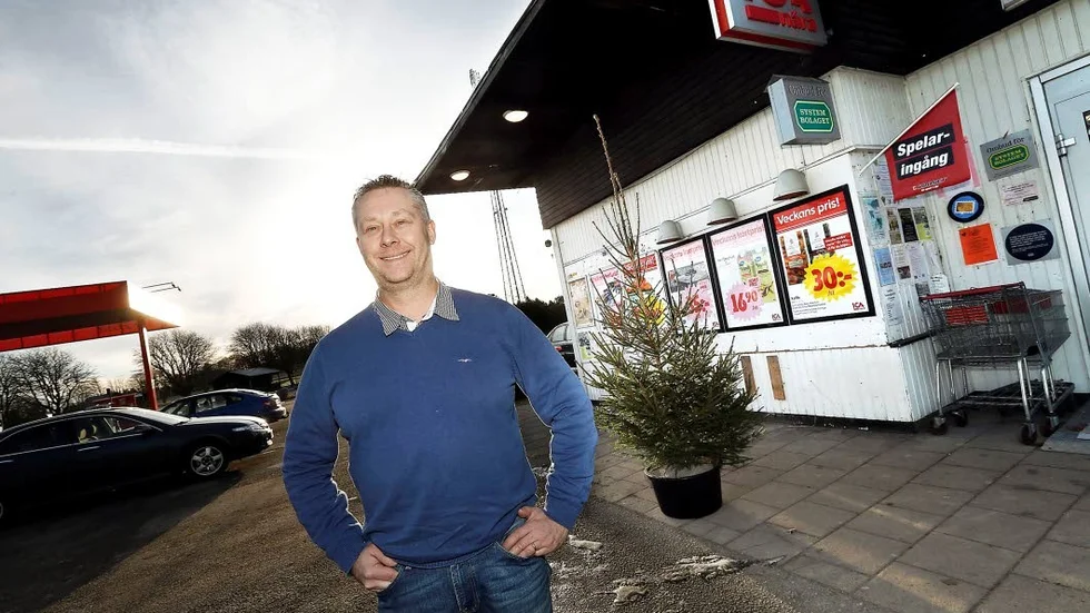 Efter 15 år är det äntligen klart - Anders Carlsson, nöjd handlare i Fornåsa.