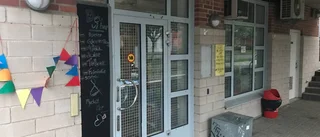 Två gripna för rån mot butik