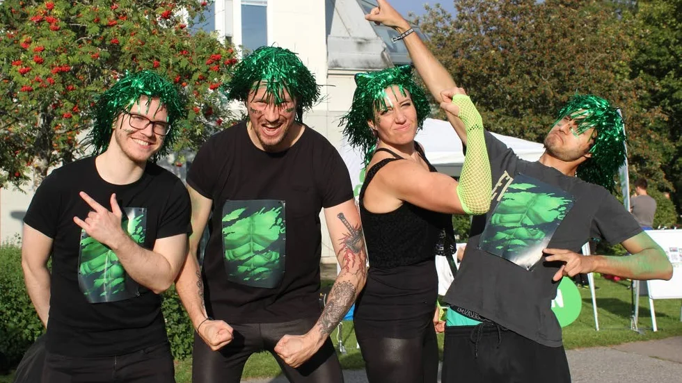 "Dom glamorösa hulkarna": Dennis Ferm, Fredrik Malmqvist, Jessica Palqvist och Erik German. Satsar stort på färgklass.