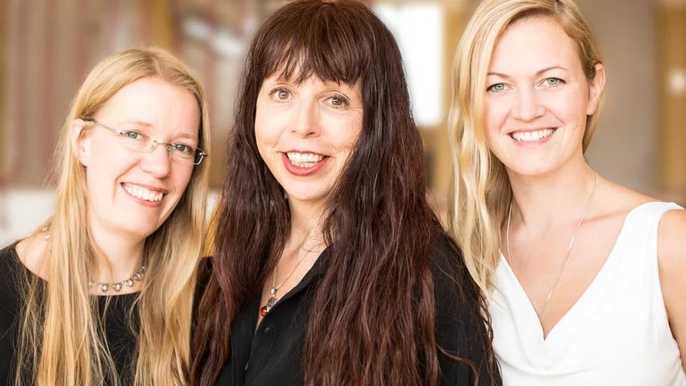 Södling Sessions: Ulrika Gunnarsson, sångerska, Tina Quartey, slagverkare och Mia Marin, fiolspelman.